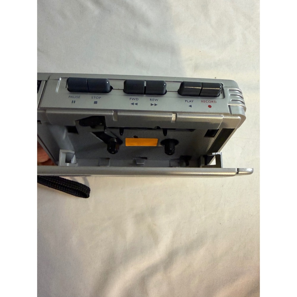 Memorex VOX Voice Activated System Cassette Recorder Silver Portable BuiltIn Spk - Picture 2 of 5